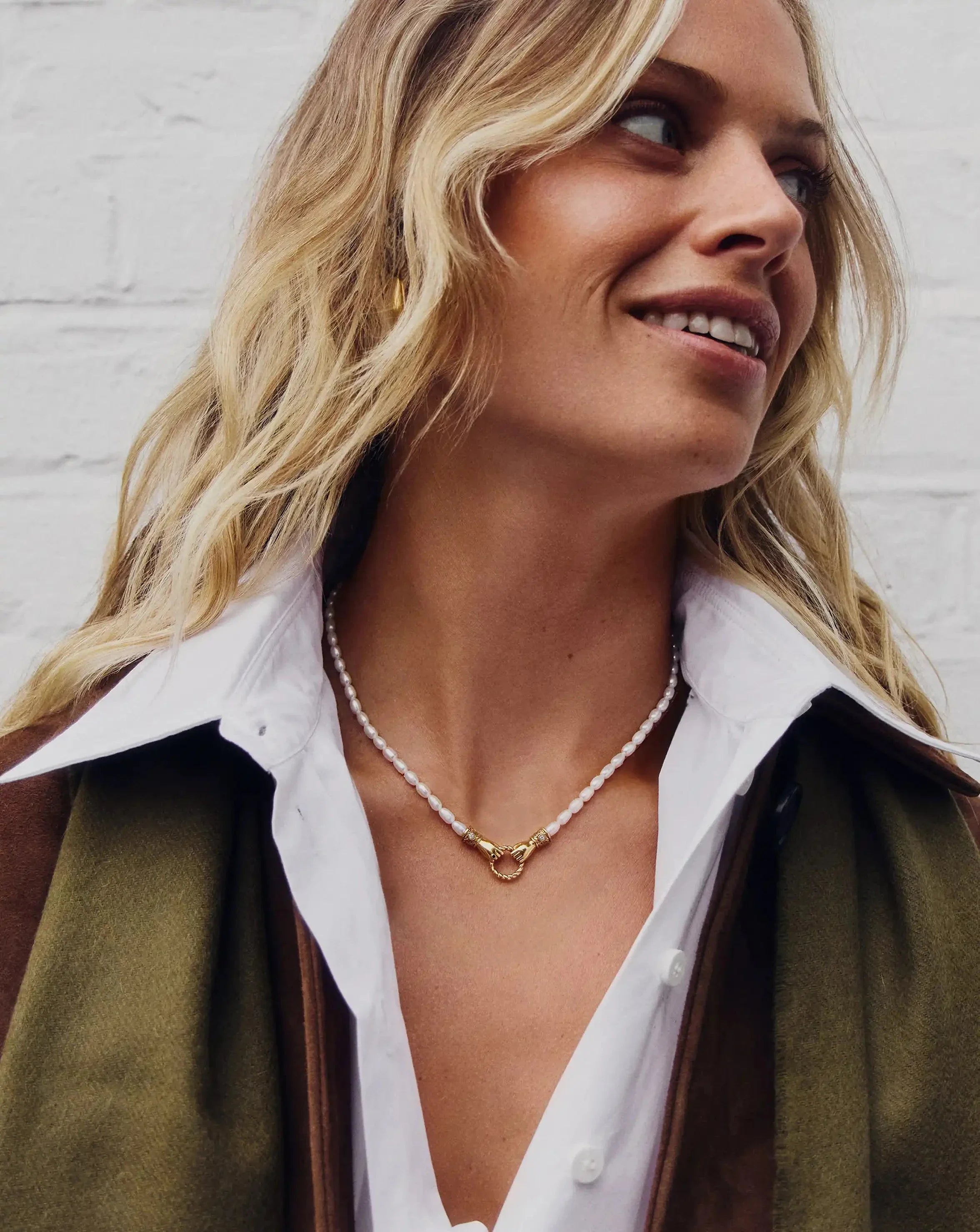 Harris Reed In Good Hands Pearl Pendant Necklace | 18ct Gold Plated/Pearl & Black Onyx