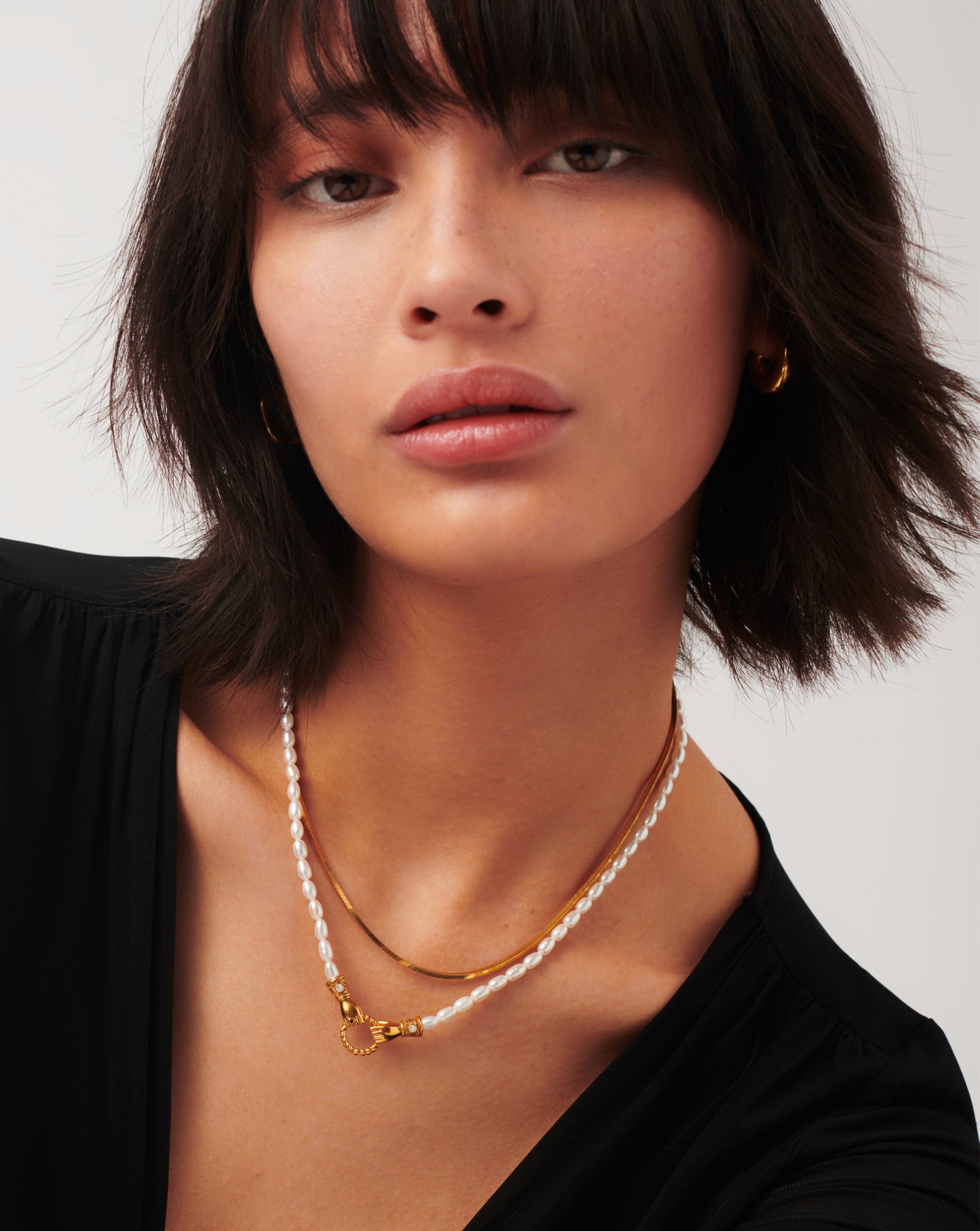 Harris Reed In Good Hands Pearl Pendant Necklace | 18ct Gold Plated/Pearl & Black Onyx