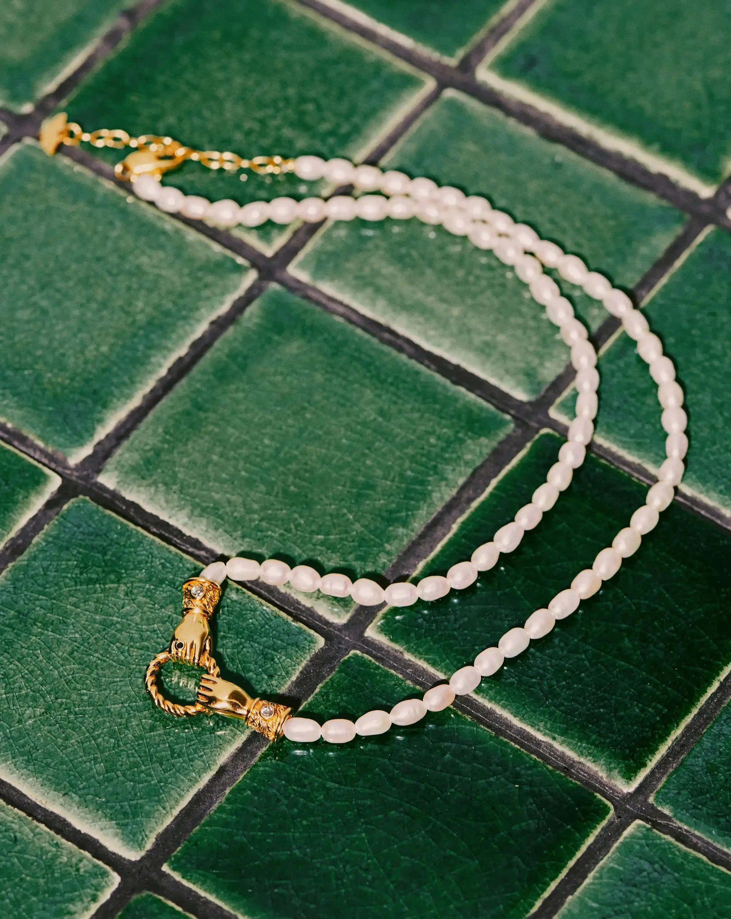 Harris Reed In Good Hands Pearl Pendant Necklace | 18ct Gold Plated/Pearl & Black Onyx