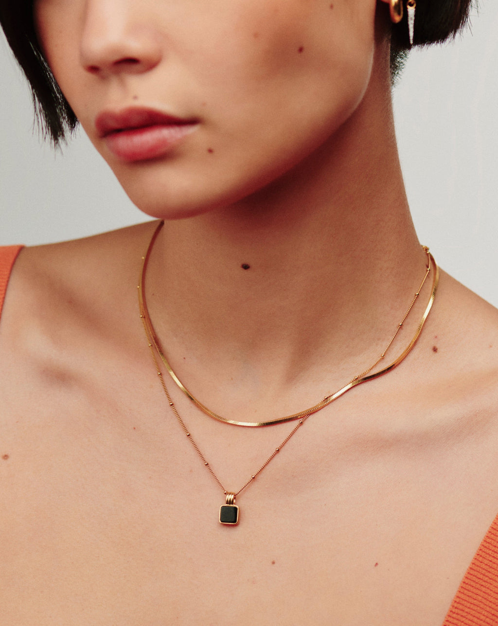 Collier court chaîne serpent Lucy Williams