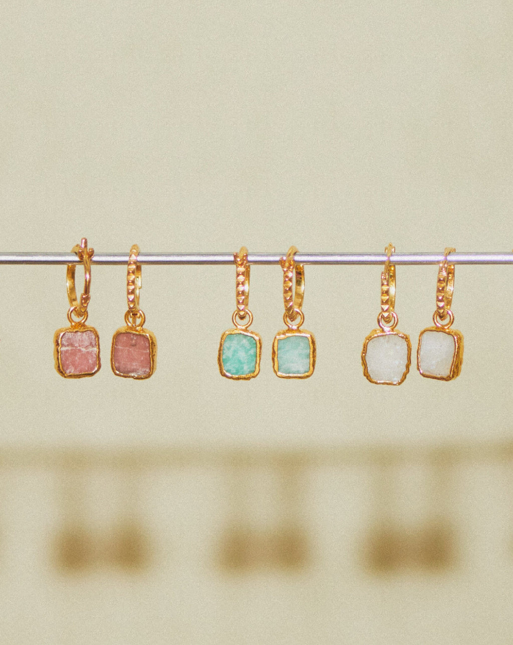 Boucles d'oreilles créoles Mini pyramide | Vermeil d'or 18 carats/Amazonite