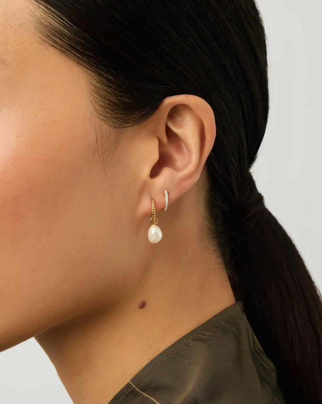 Boucles d'oreilles créoles torsadées petites gouttelettes avec perles | Vermeil plaqué or/Perle